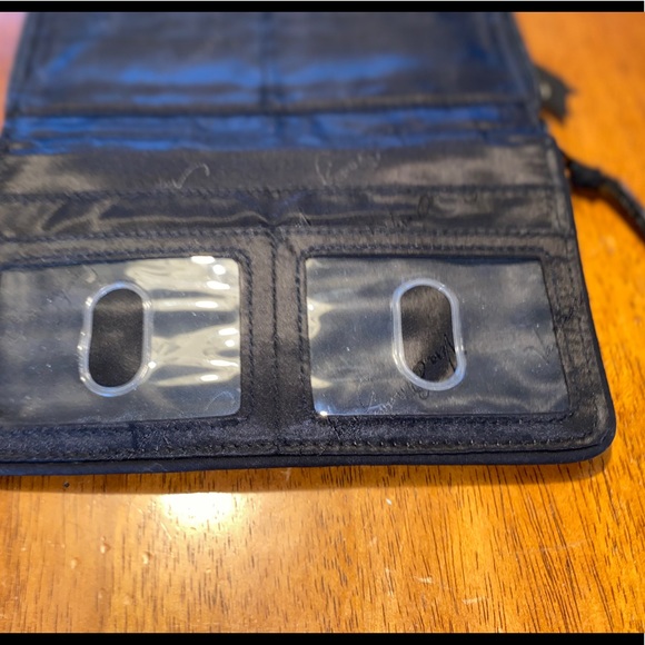 Vera Bradley Wallet - Picture 10 of 11